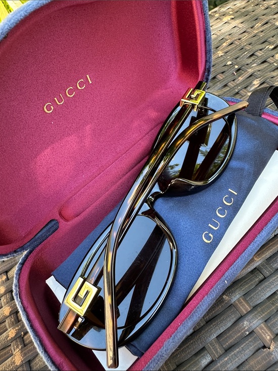 BRAND NEW ✨ Gucci G-string Brown tortoise Oval Women\'s Sunglasses with Navy Case main image 5